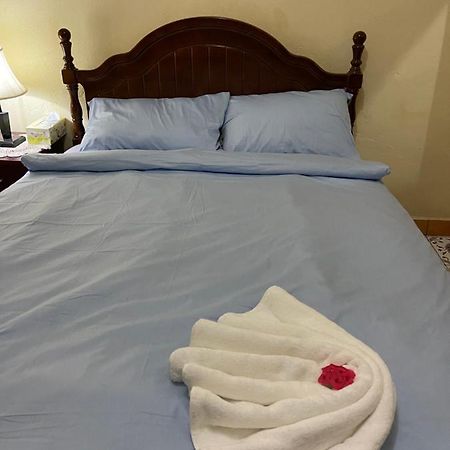 Janessa'S Dwellery Bed and Breakfast Port Vila Buitenkant foto